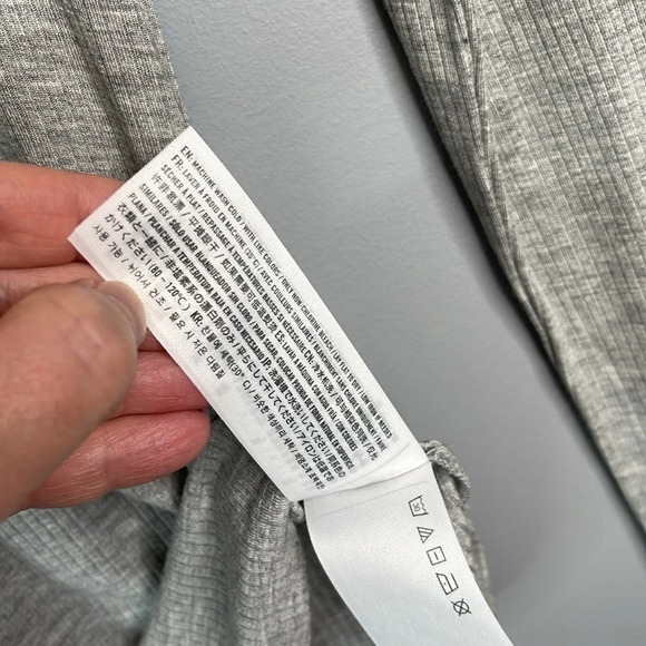 HOLLISTER NWT Ribbed Choker Neck Shirt Grey  Cutout Bodycon Viscose Stretch M - Picture 8 of 10